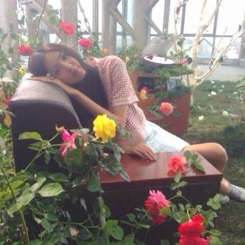 Meet your Posher, Emily